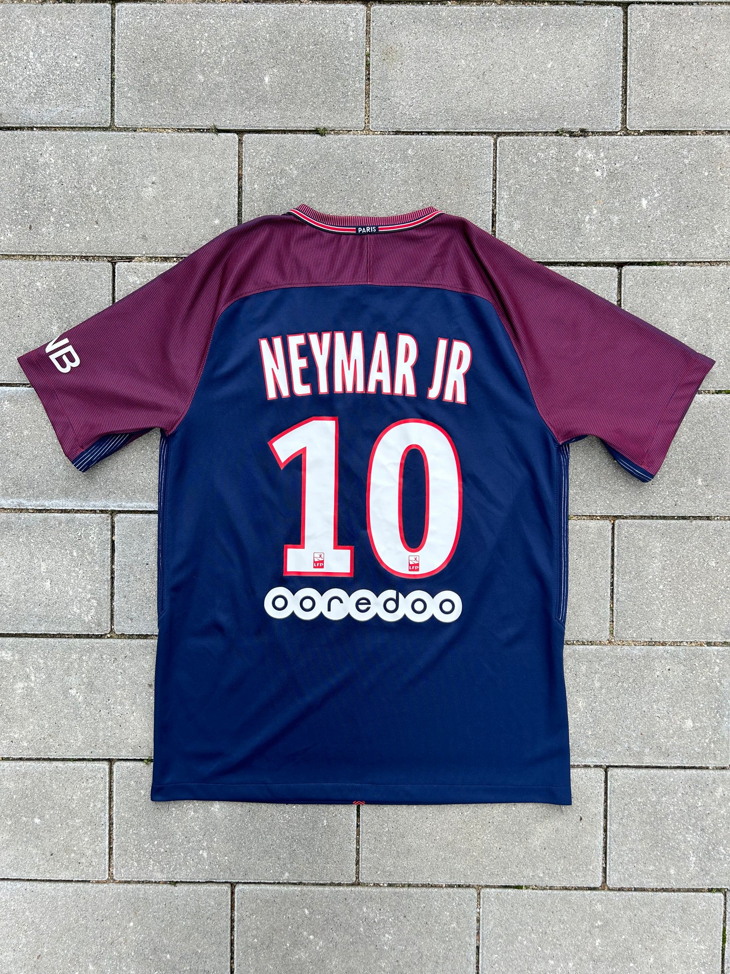 PSG 2017/18 Original Home Shirt Neymar #10 Size M