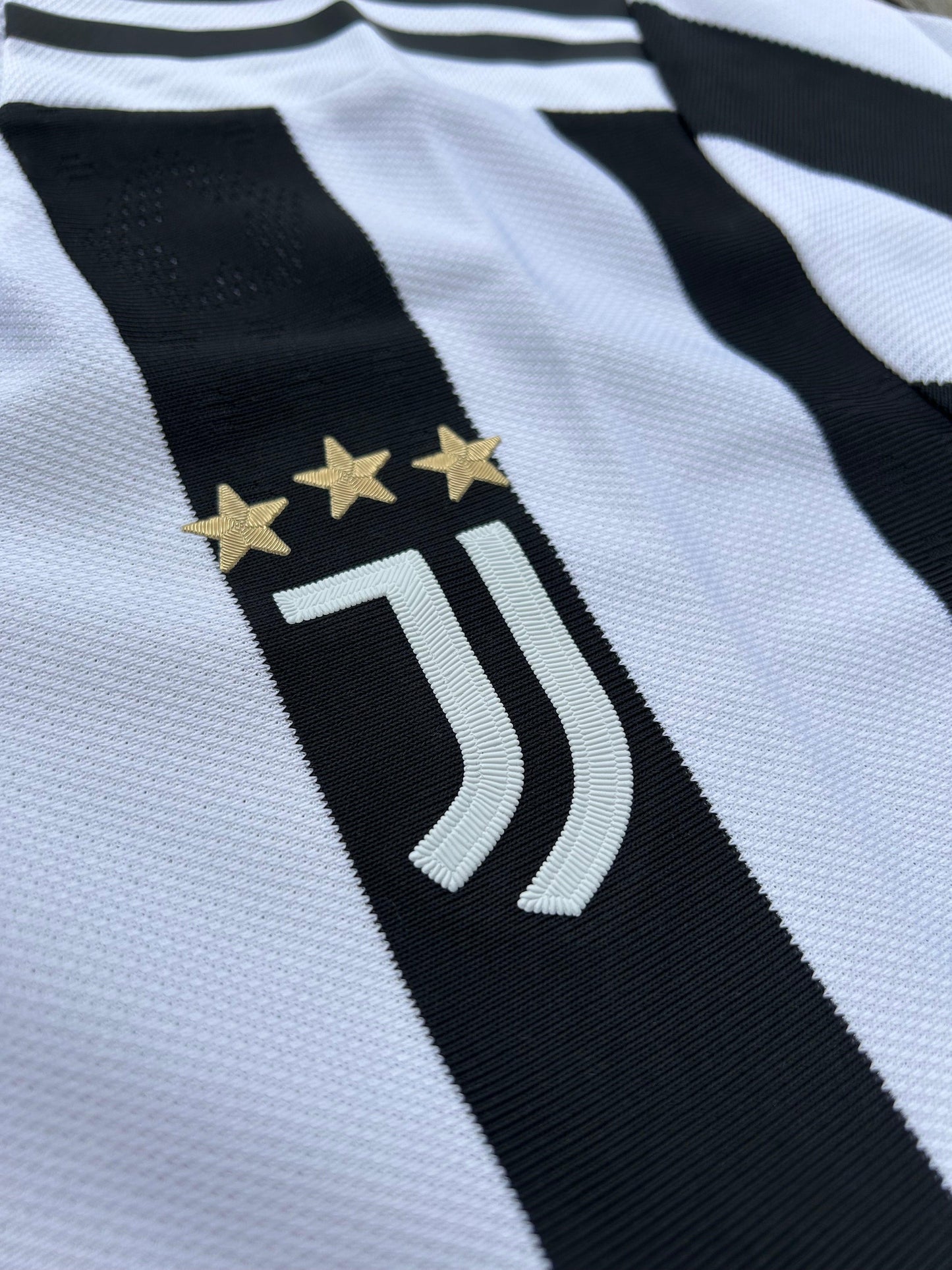 Juventus 2021/22 Original Player Issue Home Shirt Size XL