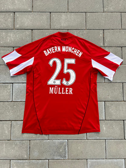 Bayern München 2010/11 Authentic Home Shirt Müller #25 Size XL