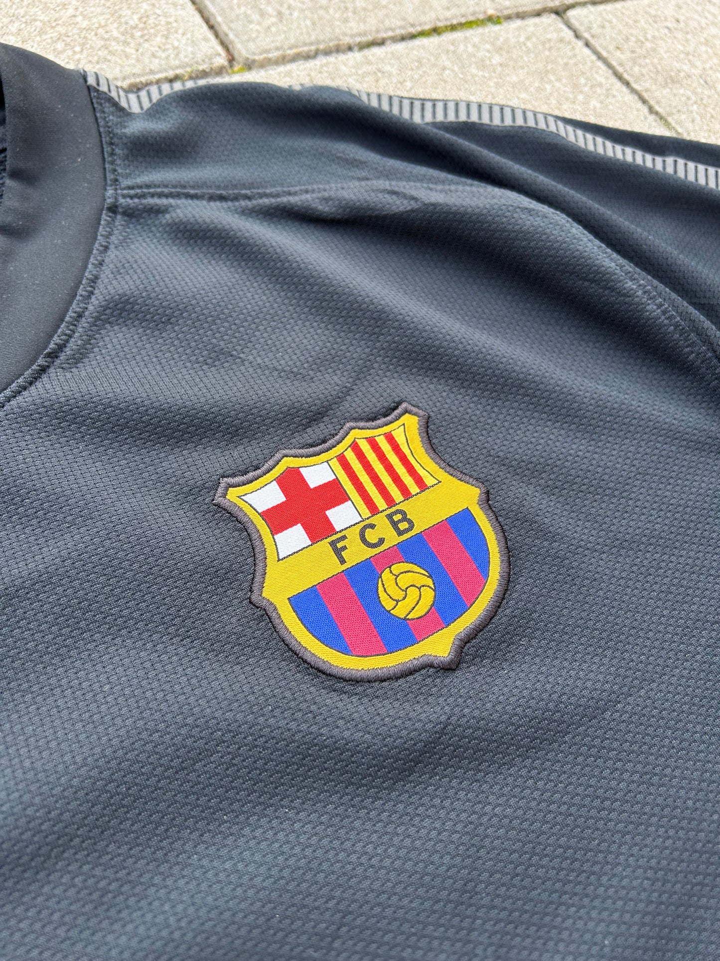 Barcelona 2011/12 Original Away Shirt Iniesta #8 Size XL