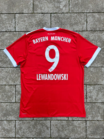 Bayern München 2017/18 Original Home Shirt Lewandowski #9 Size L