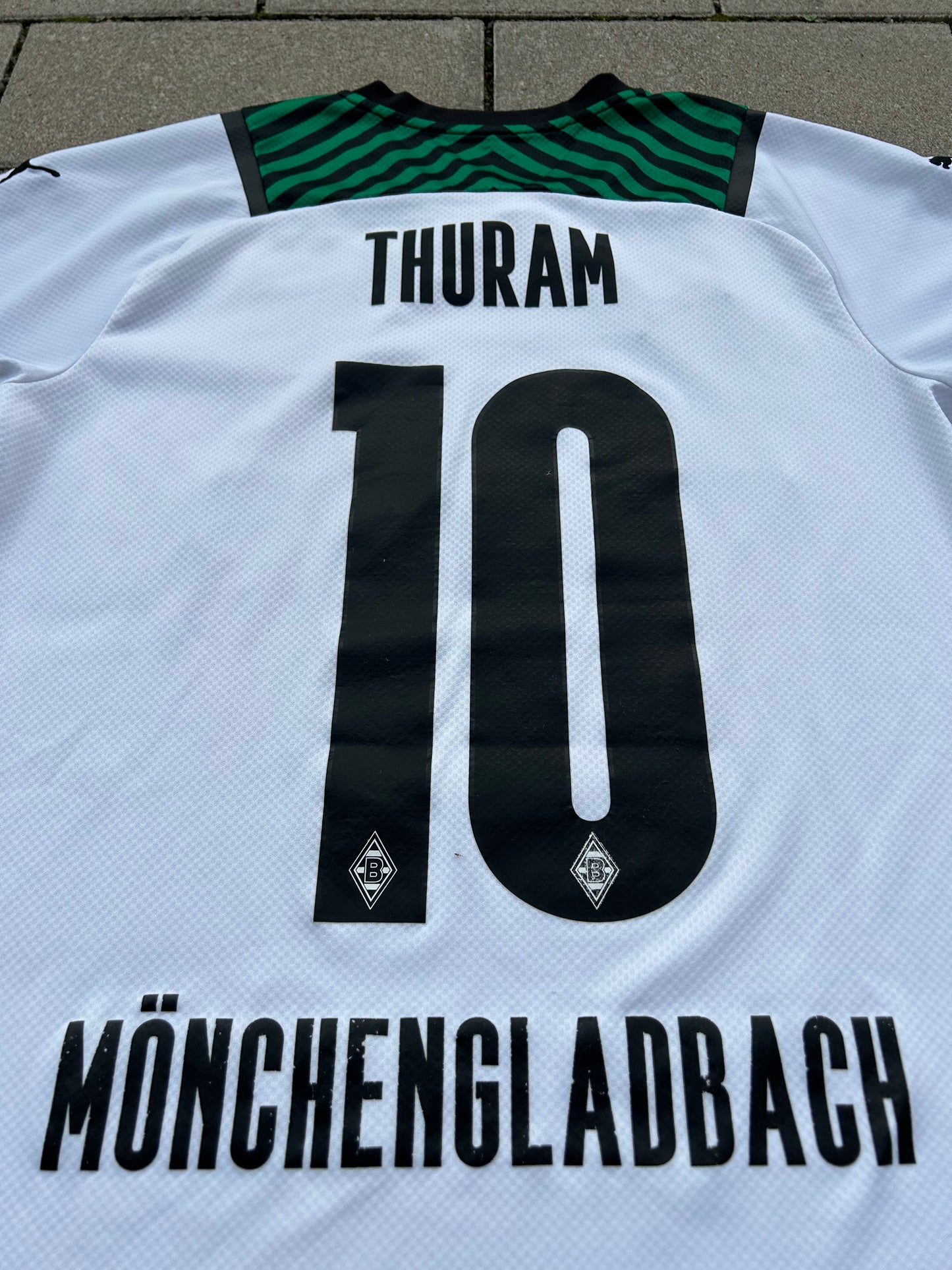Borussia Mönchengladbach 2021/22 Original Home Shirt Thuram #10 Size S