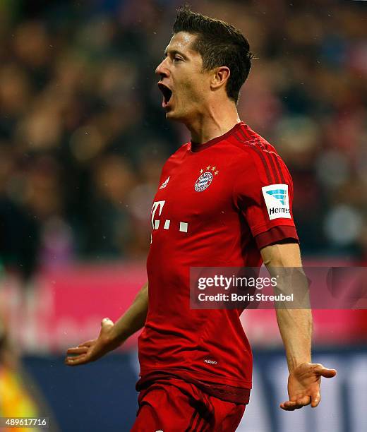 Bayern München 2015/16 Original Home Shirt Lewandowski #9 Size S