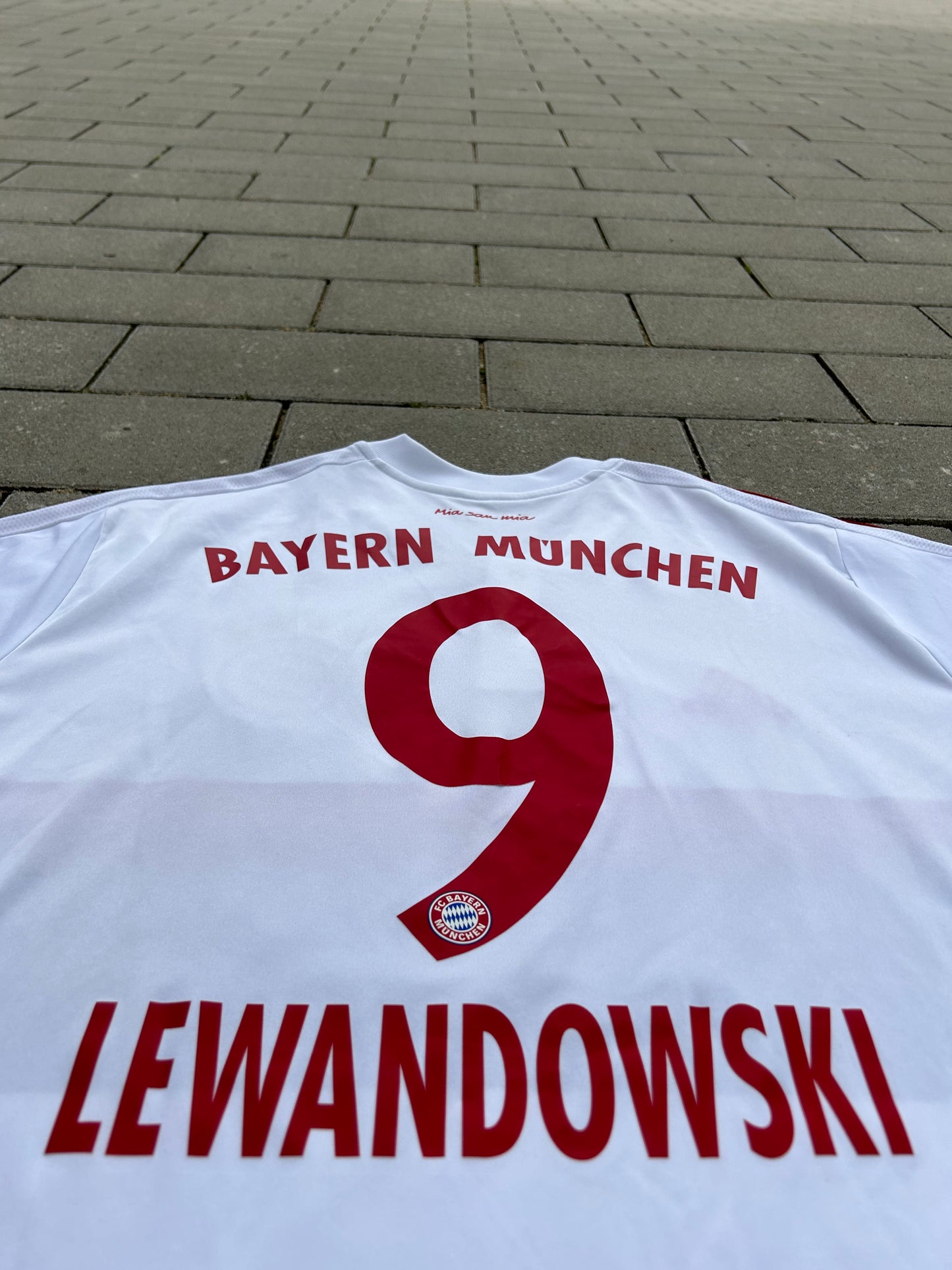 Bayern München 2015/16 Original Away Shirt Lewandowski #9 Size XXL