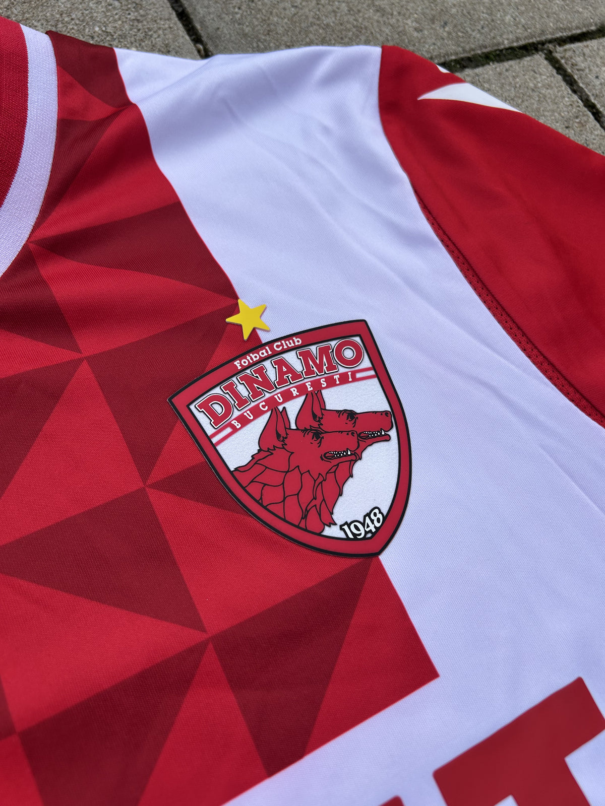 Dinamo Bucuresti 2020/21 Original Home Shirt Size XL - Shorty Football Shirts