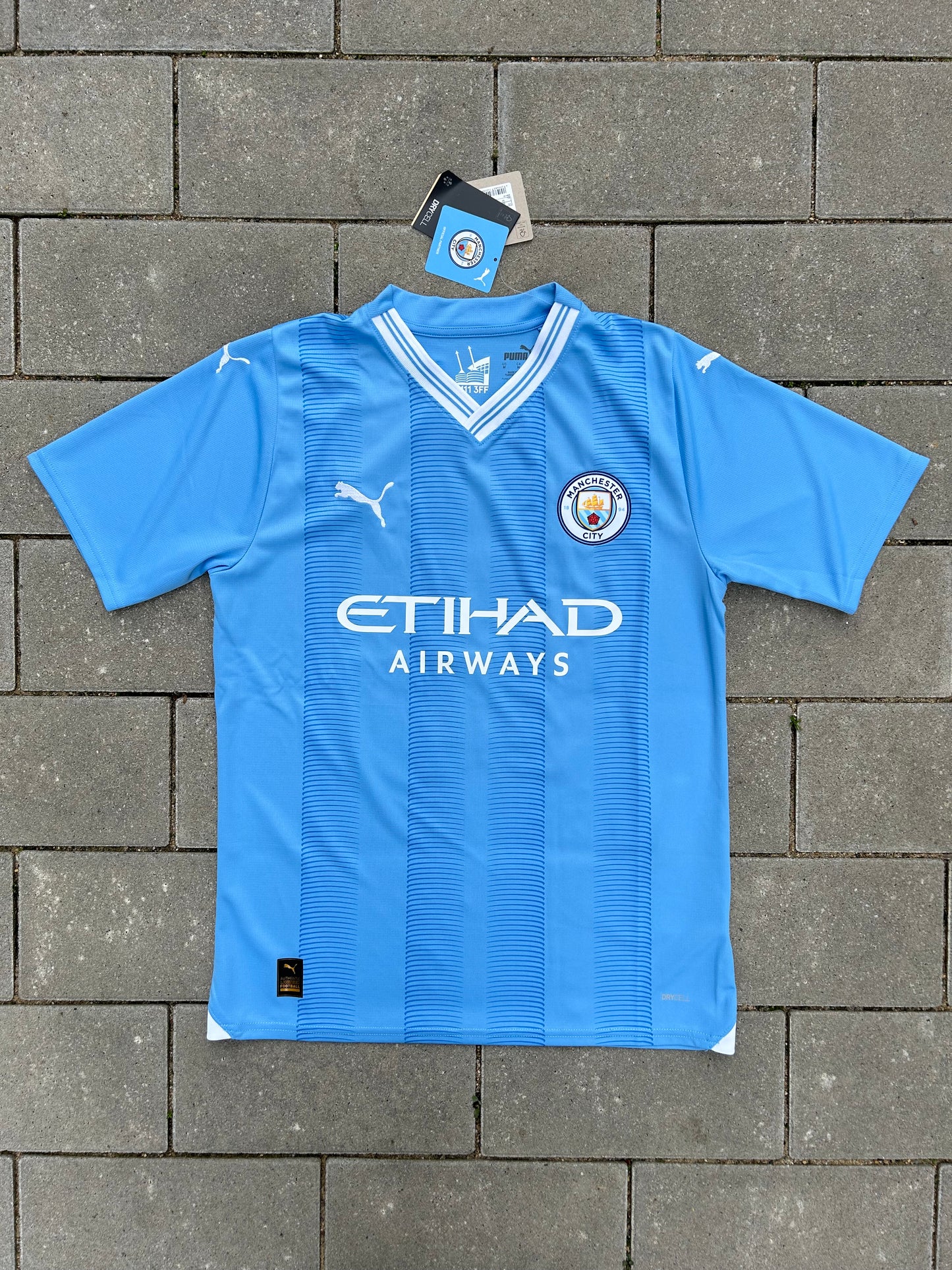 Manchester City 2023/24 Original Home Shirt Rodrigo #16 Size M