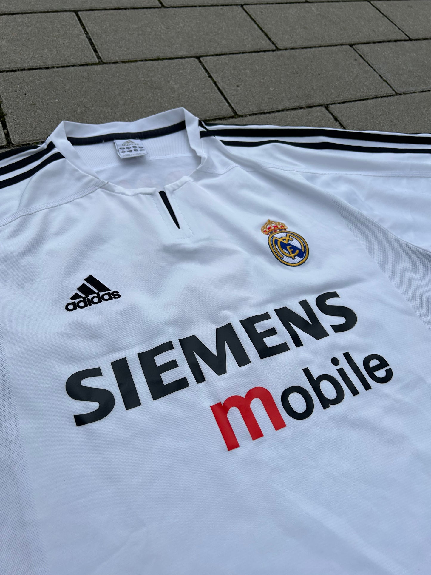 Real Madrid 2003/04 Authentic Home Shirt Zidane #5 Size XL