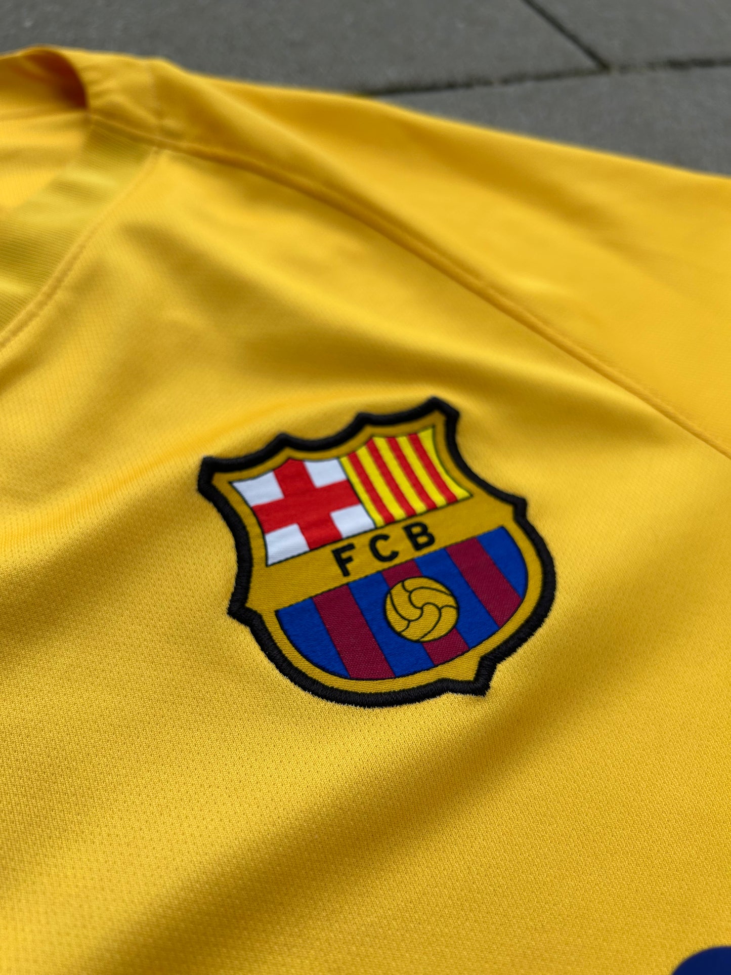 Barcelona 2019/20 Original Away Shirt Size S