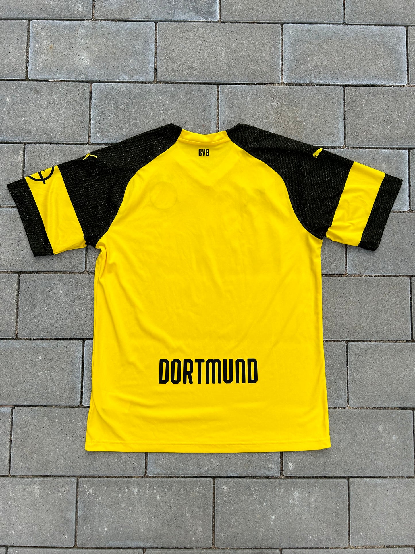 Borussia Dortmund 2018/19 Authentic Home Shirt Size L