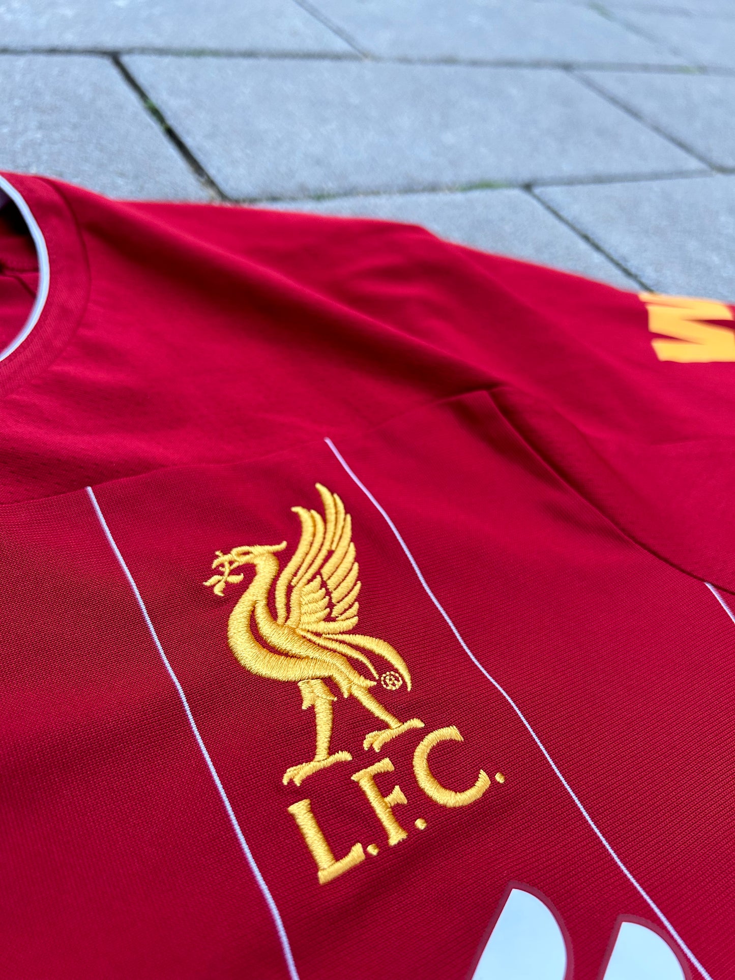 Liverpool 2019/20 Original Home Shirt Salah #11 Size M