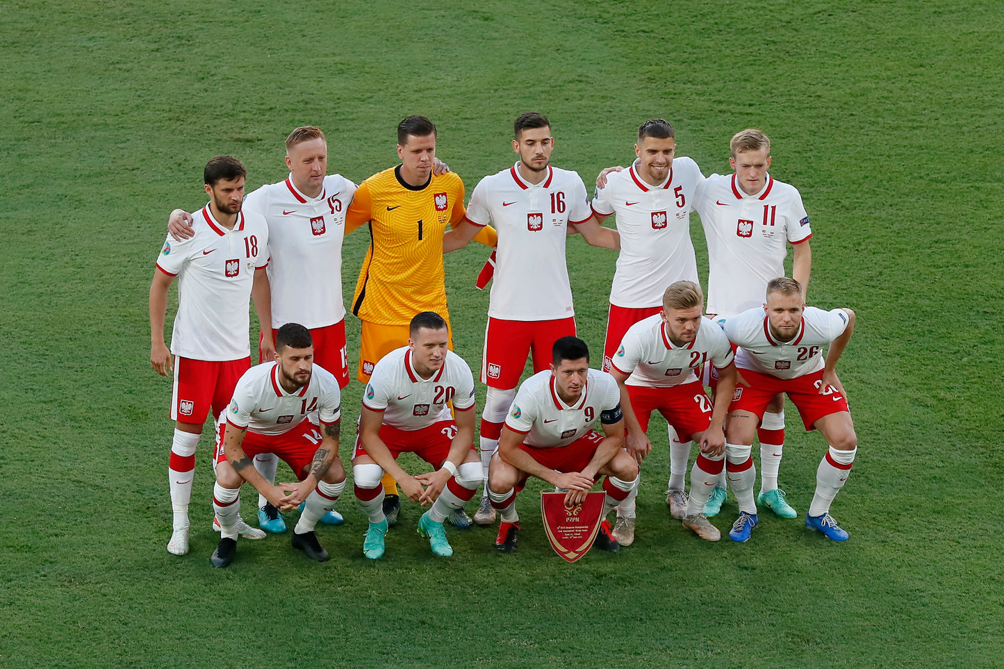 Poland 2020/21 Original Home Shirt Size L