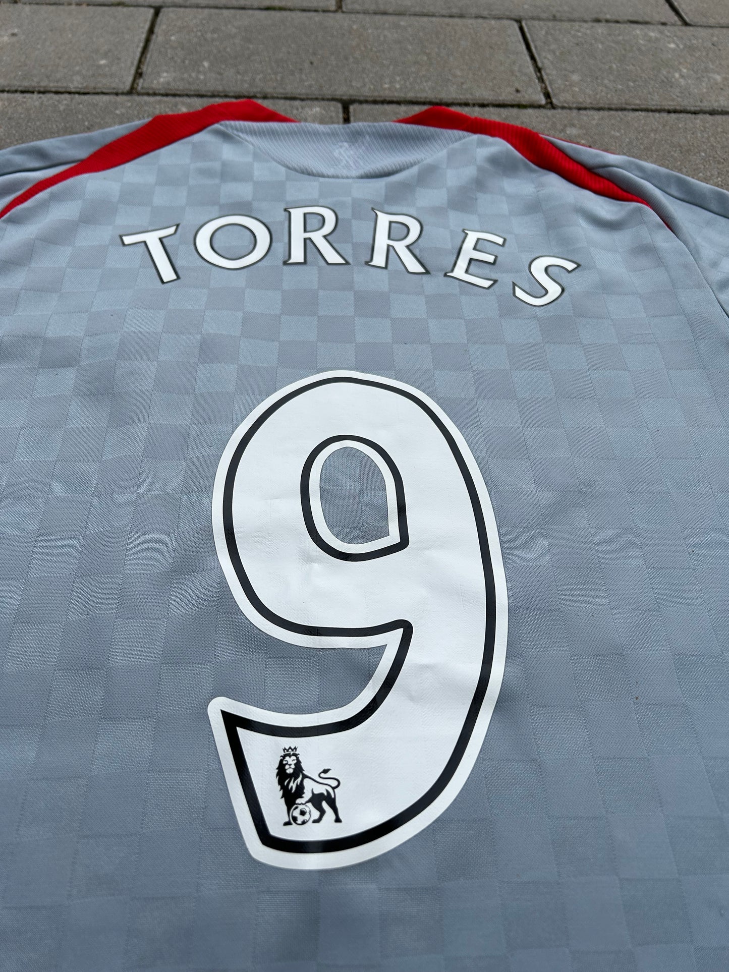 Liverpool 2008/09 Original Away Shirt Torres #9 Size M