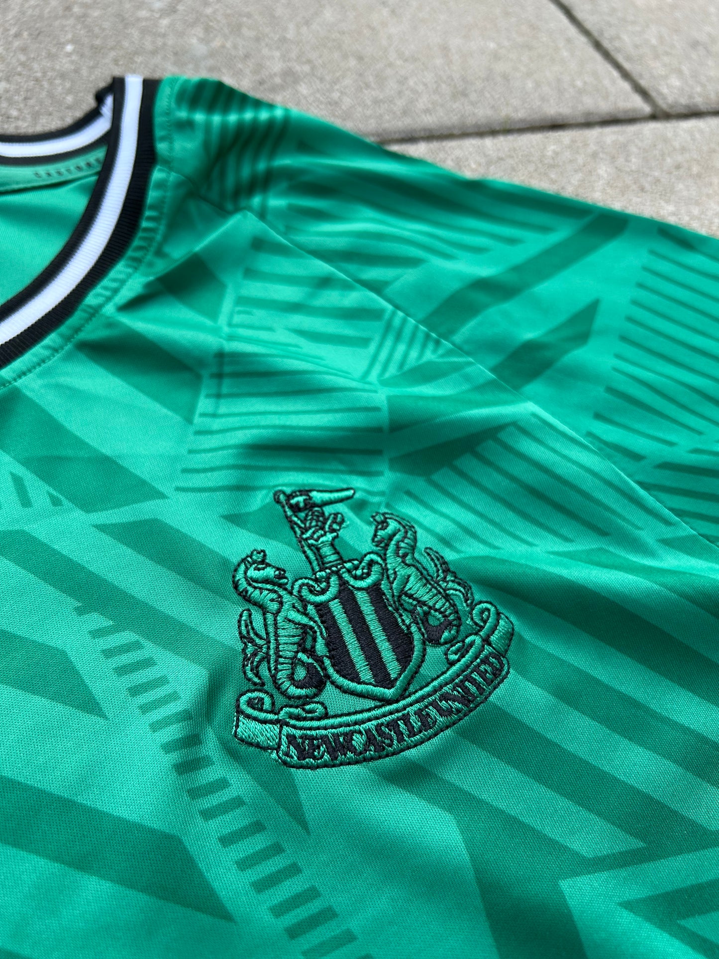 Newcastle United 2023/24 Original Away Shirt Size L