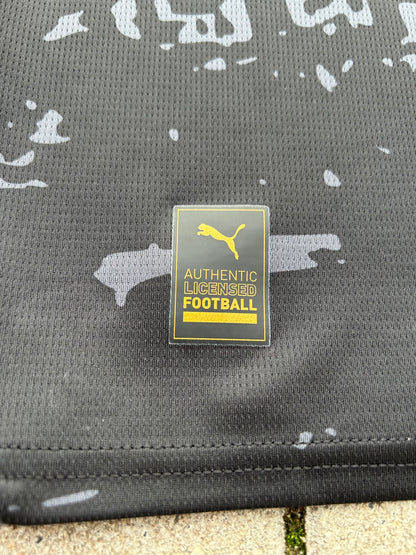 Borussia Dortmund 2023/24 Original Away Shirt Özcan #6 Size M