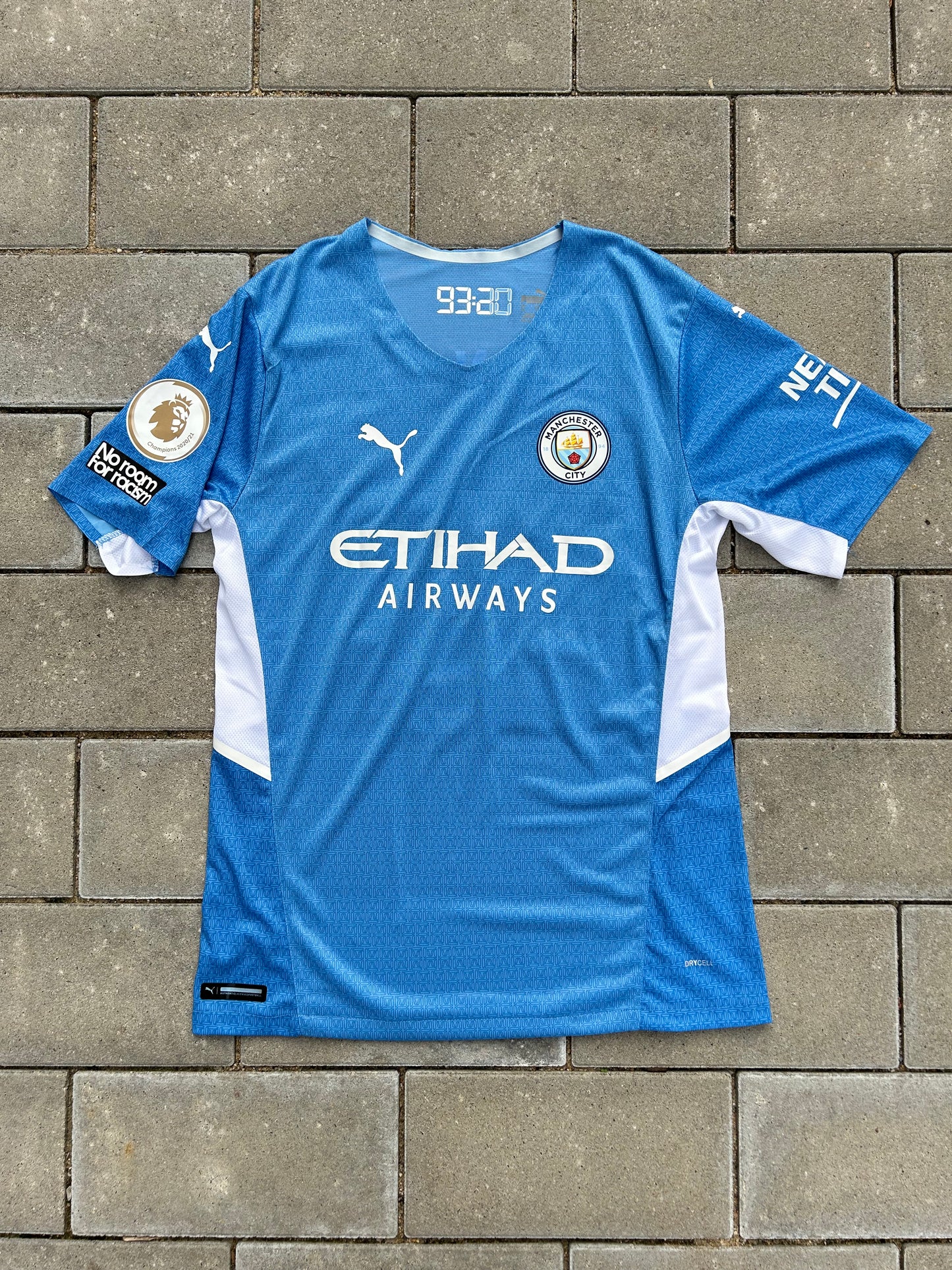 Manchester City 2021/22 Authentic Home Shirt Fernandinho #25 Size XL