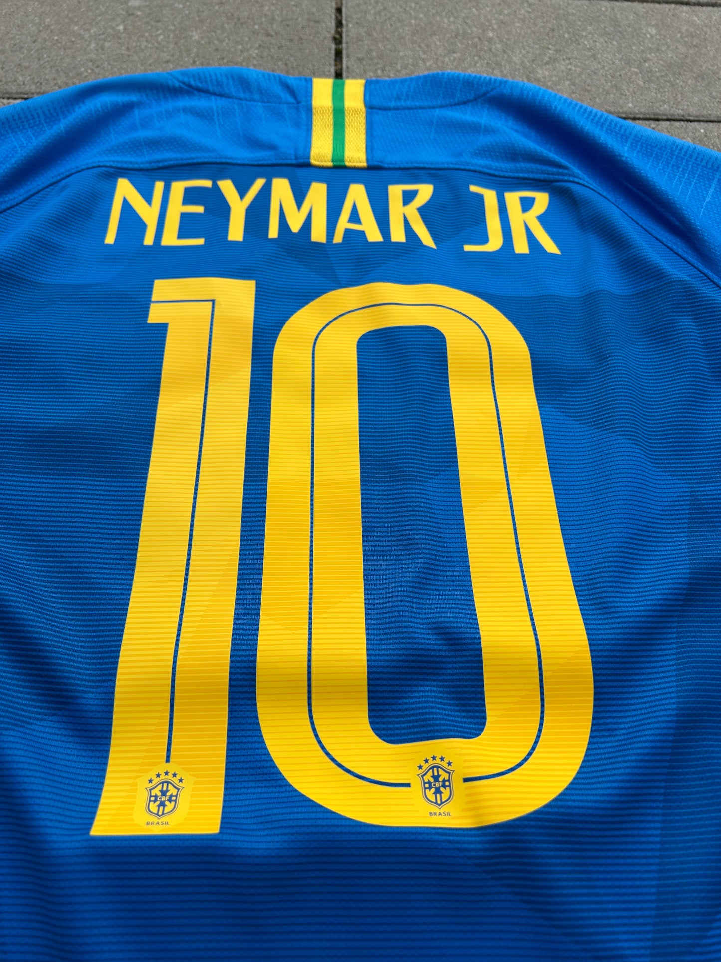 Brazil 2018/19 Original Away Shirt Neymar Jr #10 Size XL