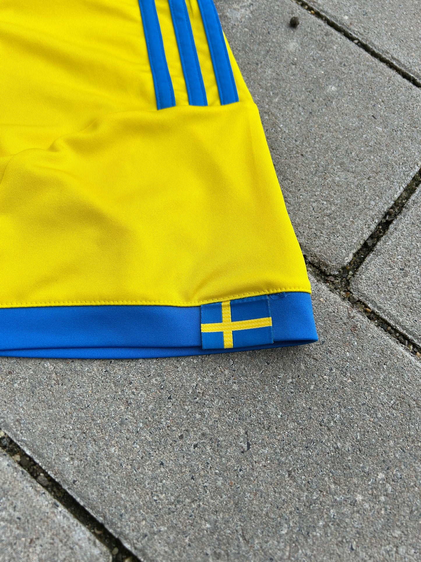 Sweden 2014/15 Original Home Shirt Ibrahimovic #10 Size XL