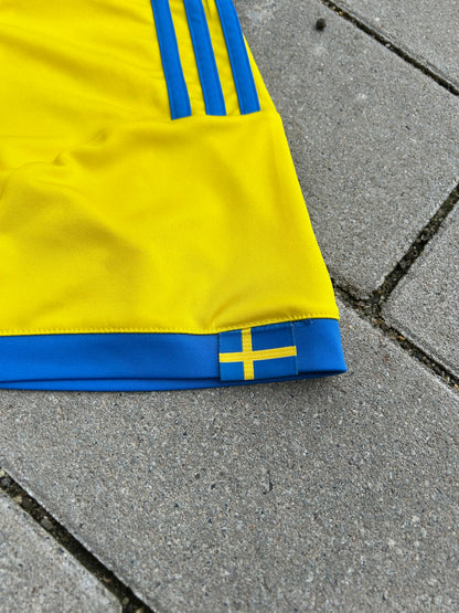 Sweden 2014/15 Original Home Shirt Ibrahimovic #10 Size XL