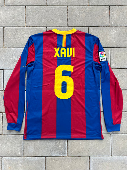 Barcelona 2010/11 Authentic Home Shirt Xavi #6 L/S Size M