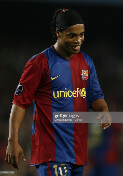 Barcelona 2006/07 Original Home Shirt Ronaldinho #10 L/S Size L