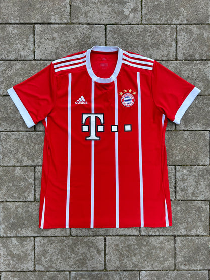 Bayern München 2017/18 Original Home Shirt Lewandowski #9 Size L