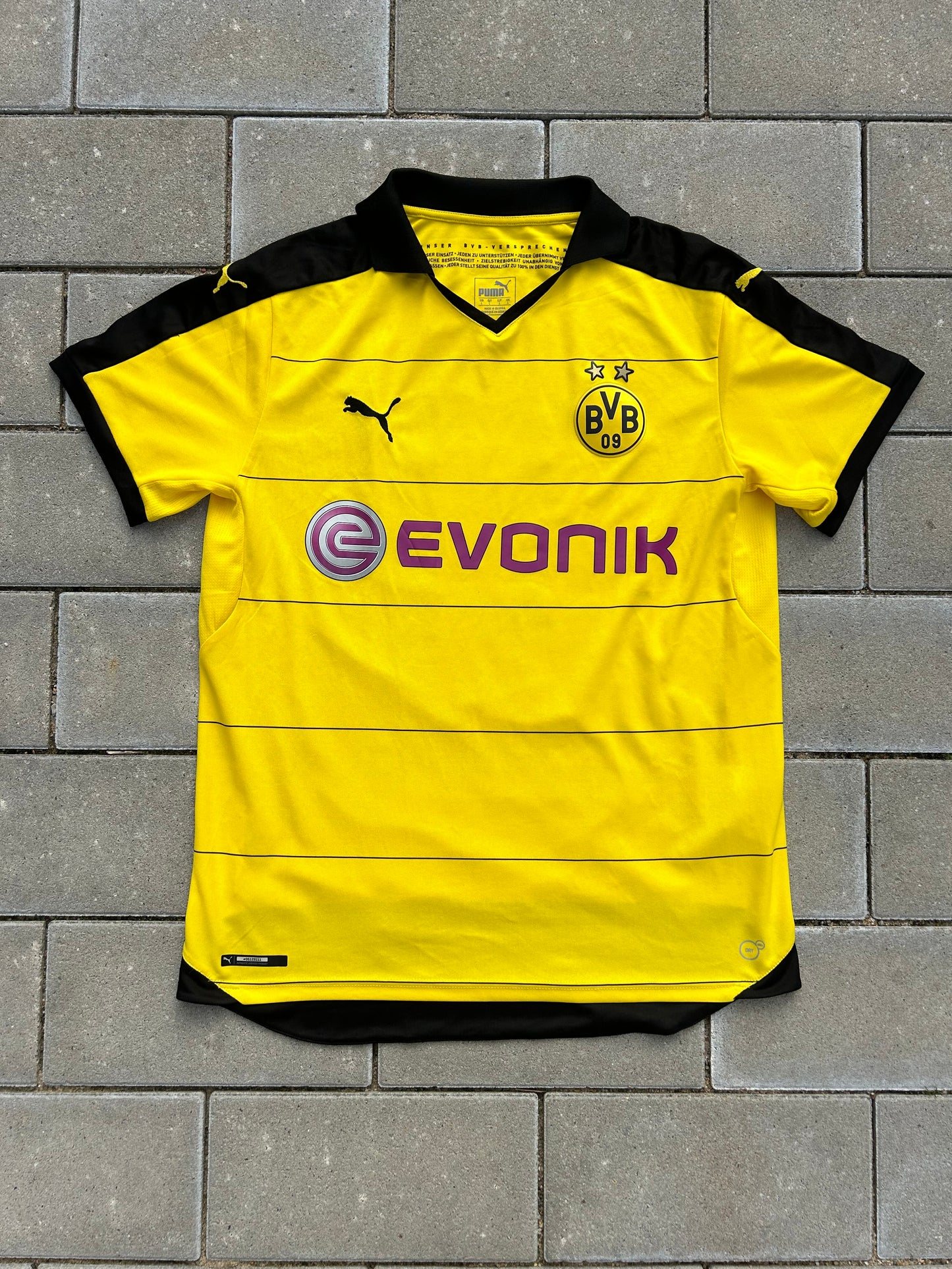 Borussia Dortmund 2015/16 Authentic Home Shirt Reus #11 Size L