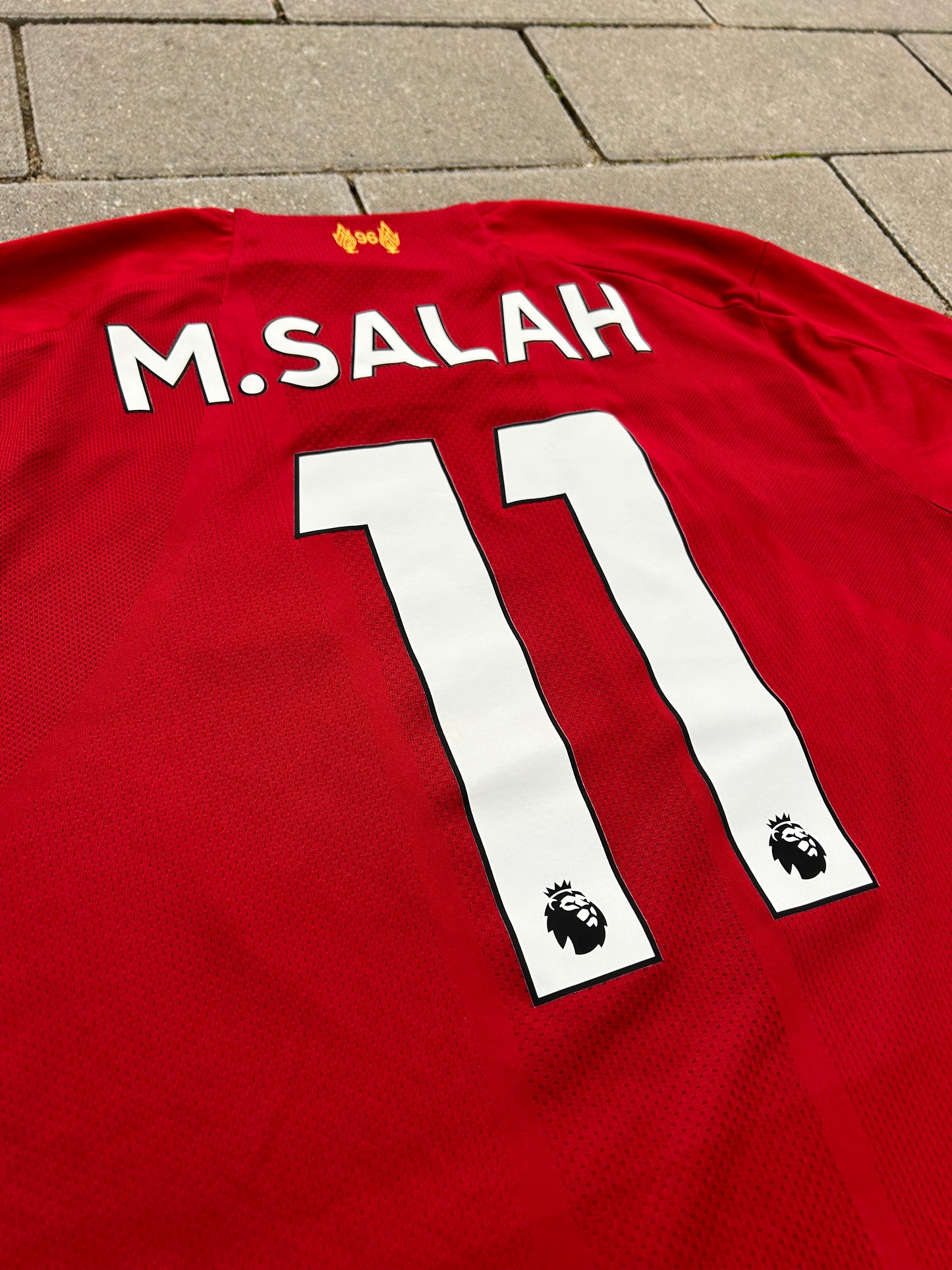 Liverpool 2019/20 Original Home Shirt Salah #11 Size M