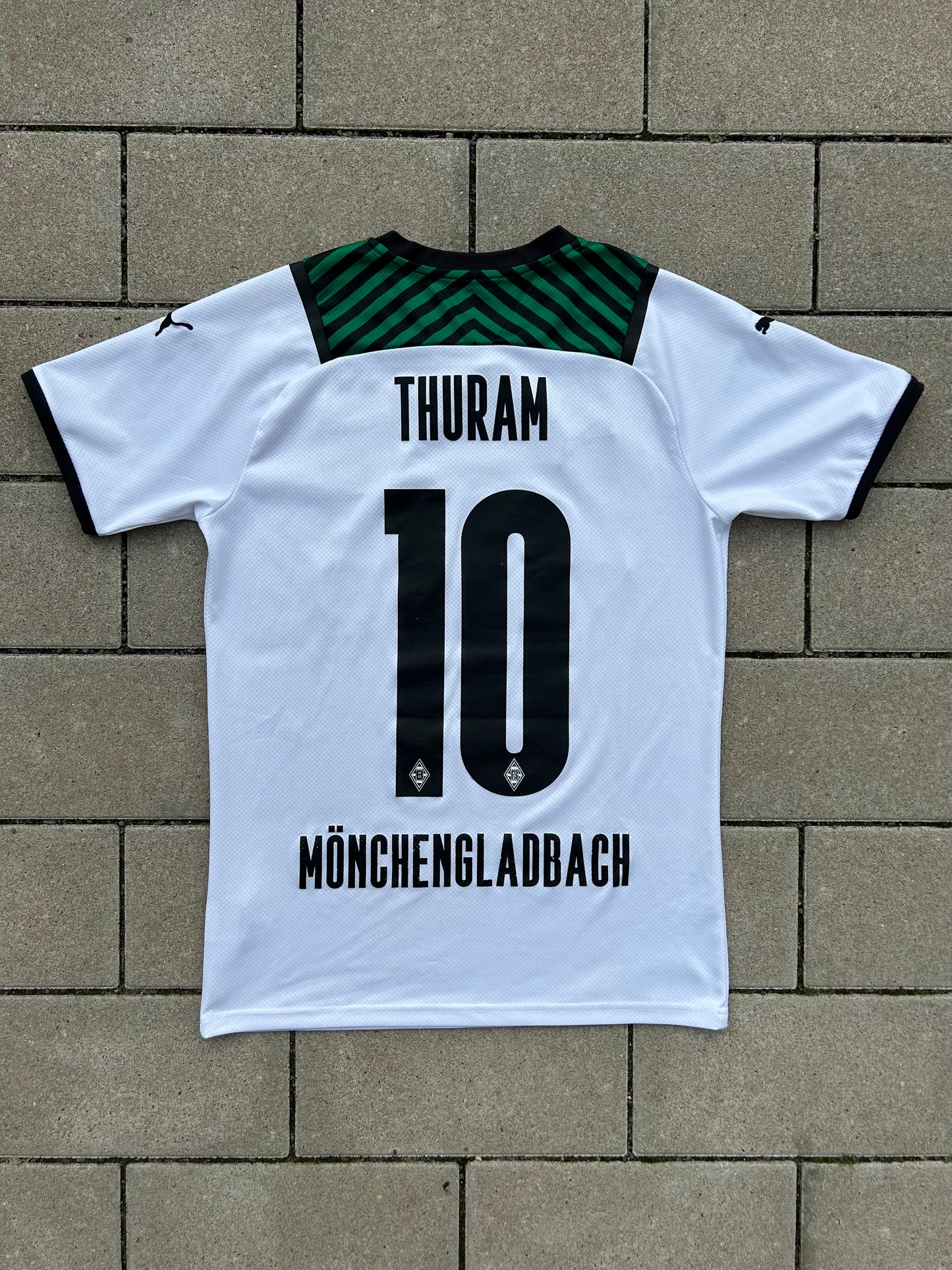 Borussia Mönchengladbach 2021/22 Original Home Shirt Thuram #10 Size S