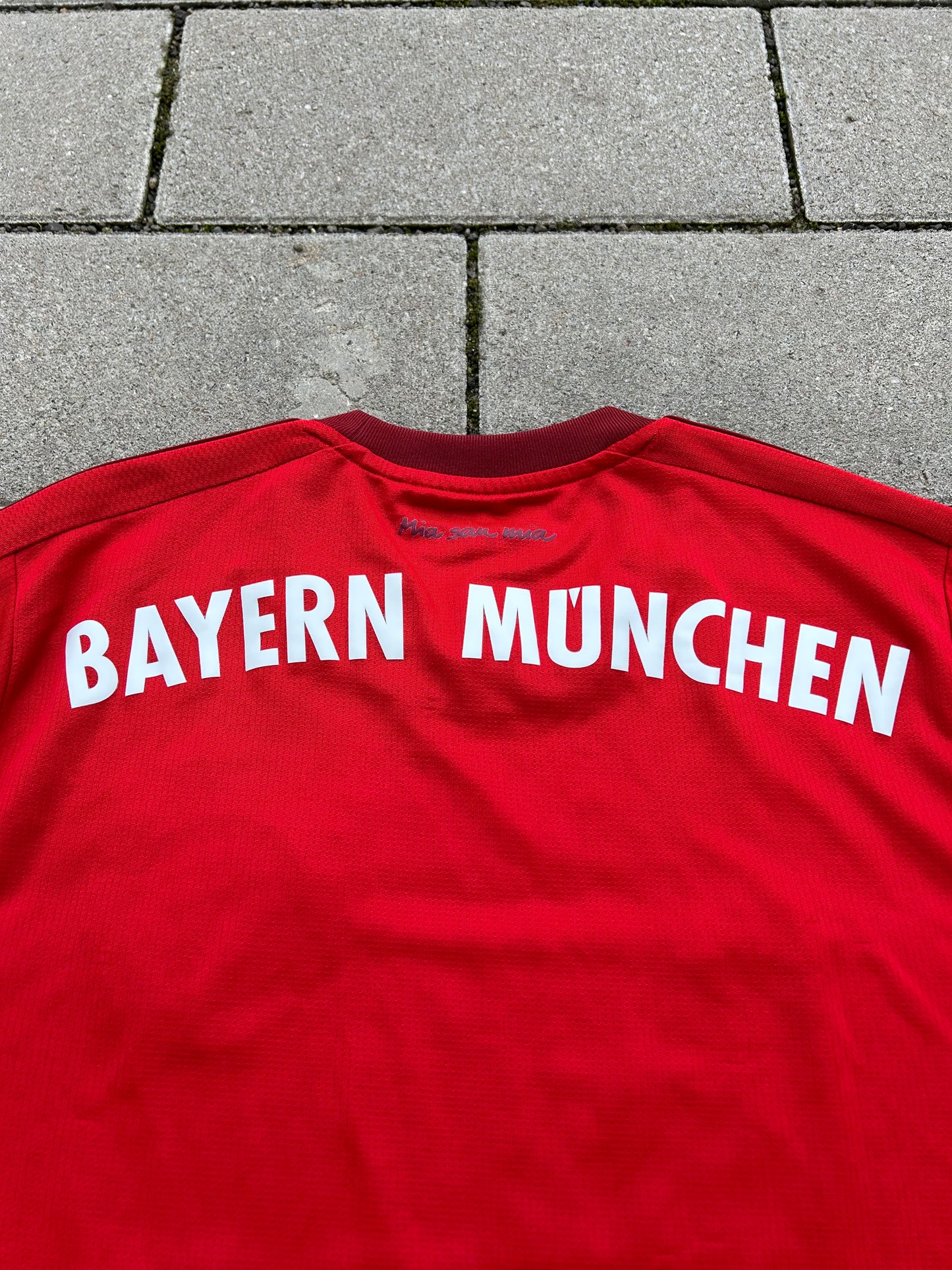 Bayern München 2015/16 Original Home Shirt Size S