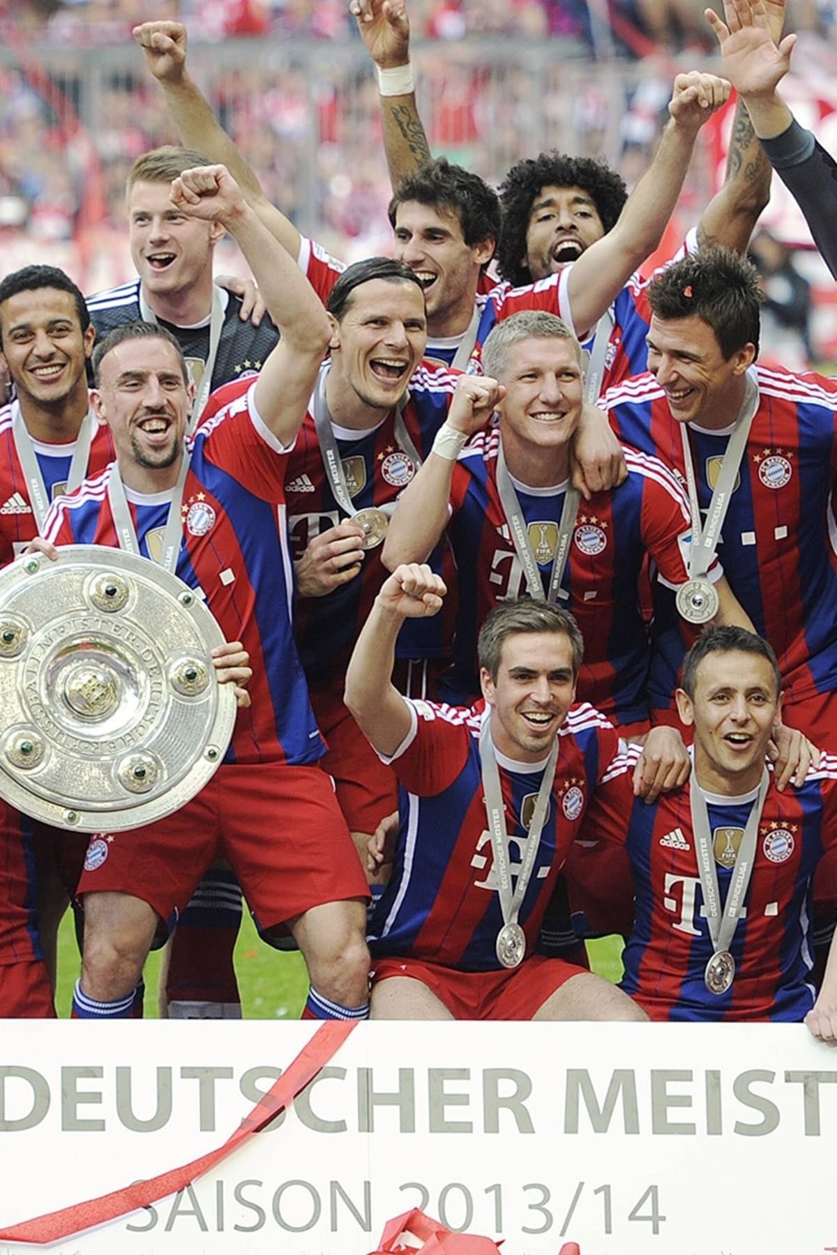 Bayern München 2014/15 Original Home Shirt Size L