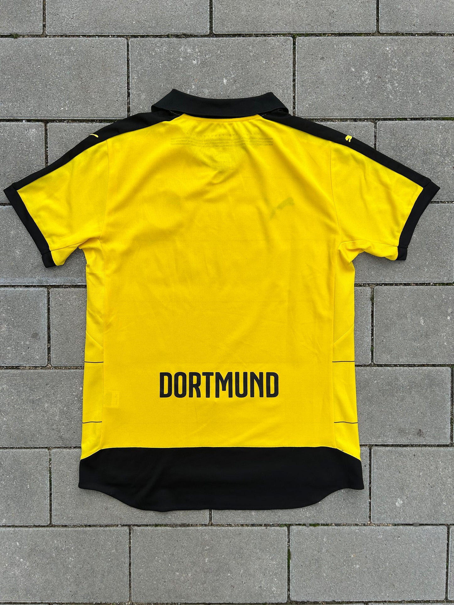 Borussia Dortmund 2015/16 Original Home Shirt Size M
