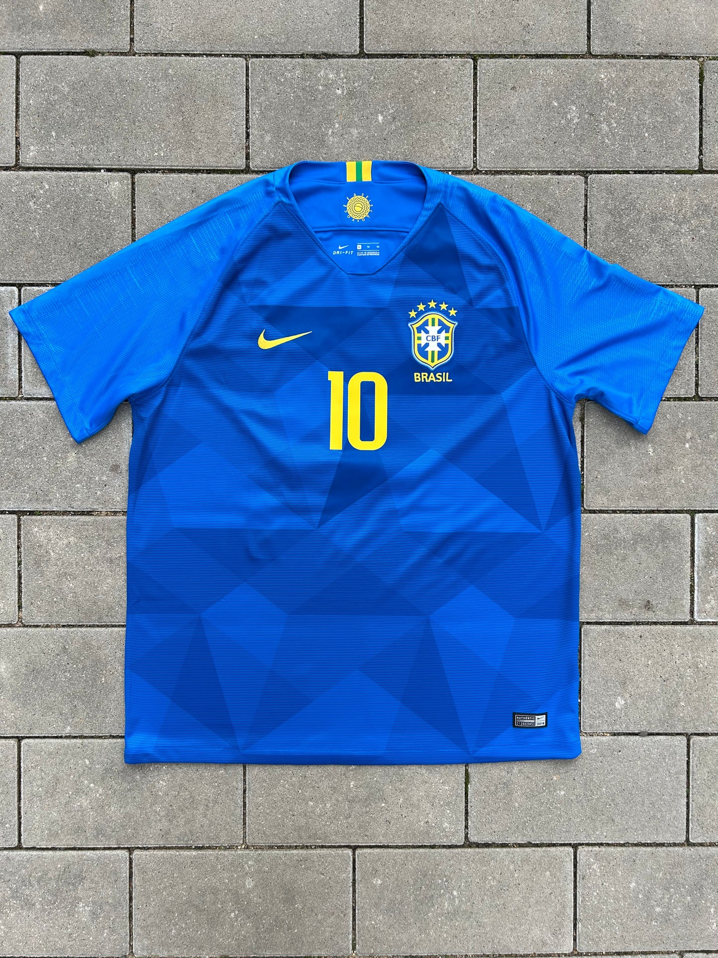 Brazil 2018/19 Original Away Shirt Neymar Jr #10 Size XL