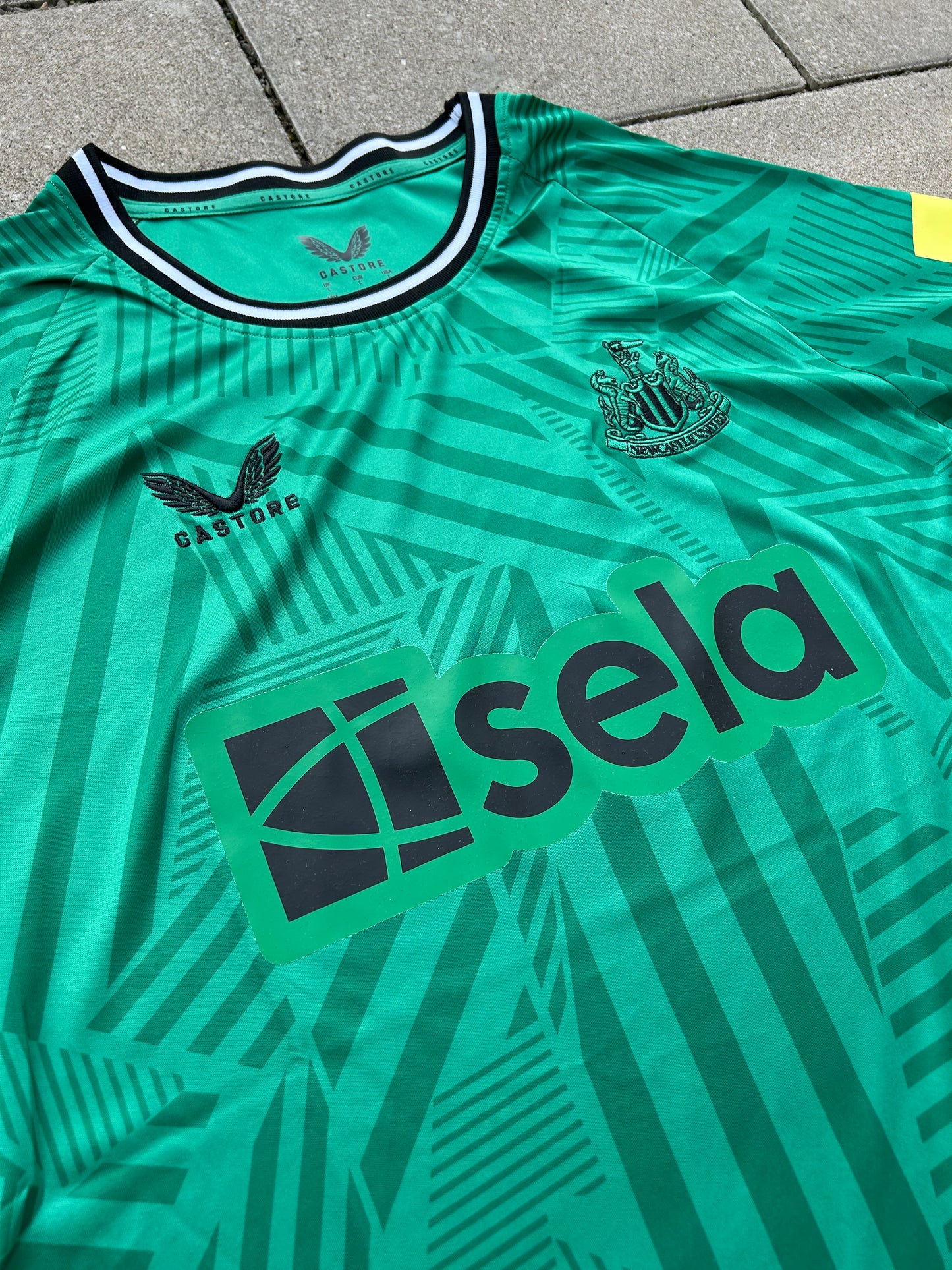 Newcastle United 2023/24 Original Away Shirt Size L