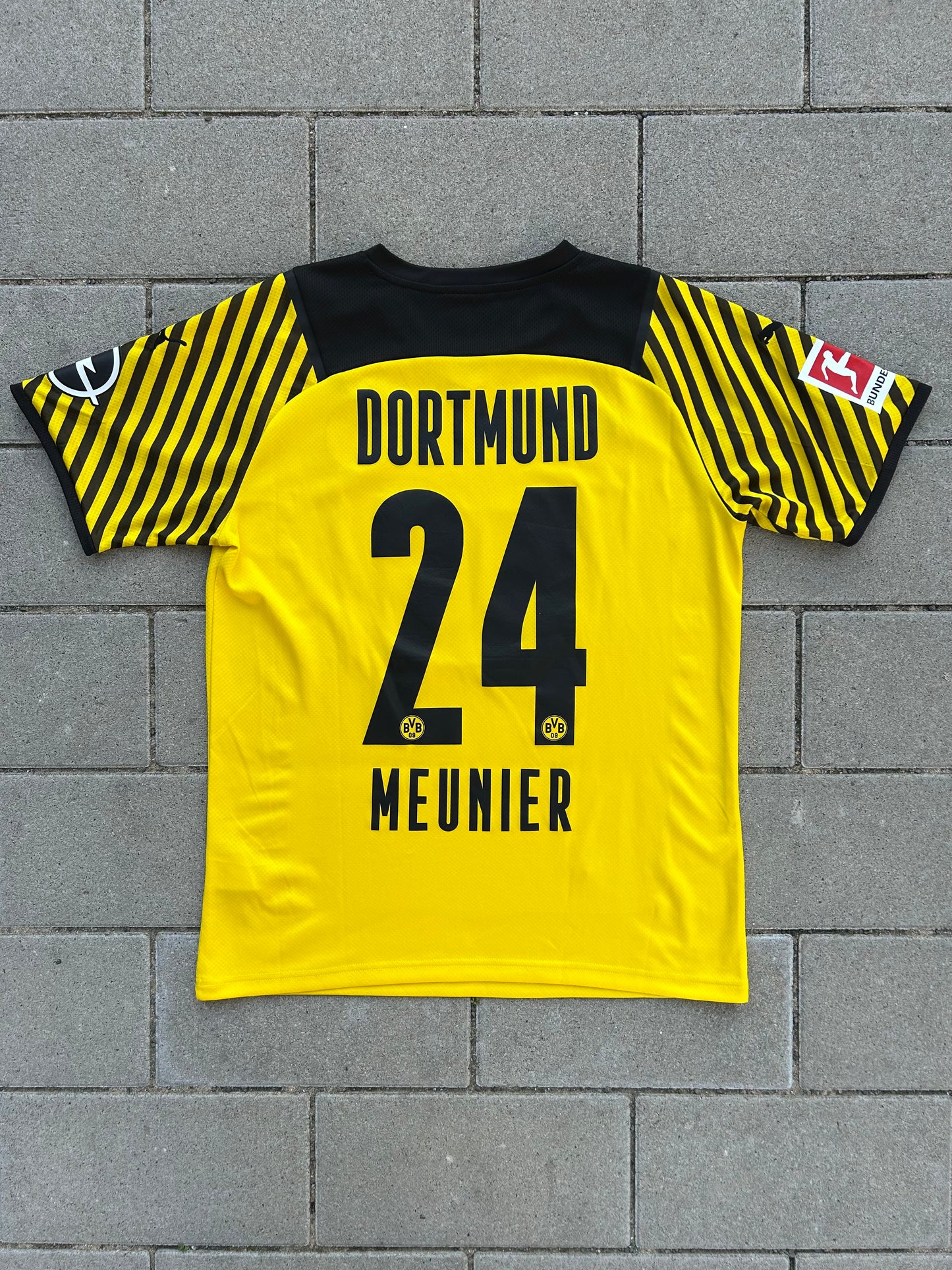Borussia Dortmund 2021/22 Original Home Shirt Meunier #24 Size M