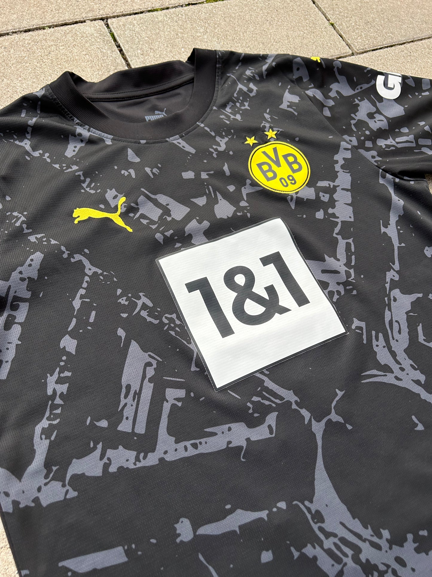 Borussia Dortmund 2023/24 Original Away Shirt Özcan #6 Size M