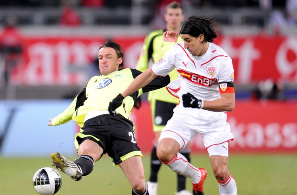 VfB Stuttgart 2009/10 Original Home Shirt L/S Size M