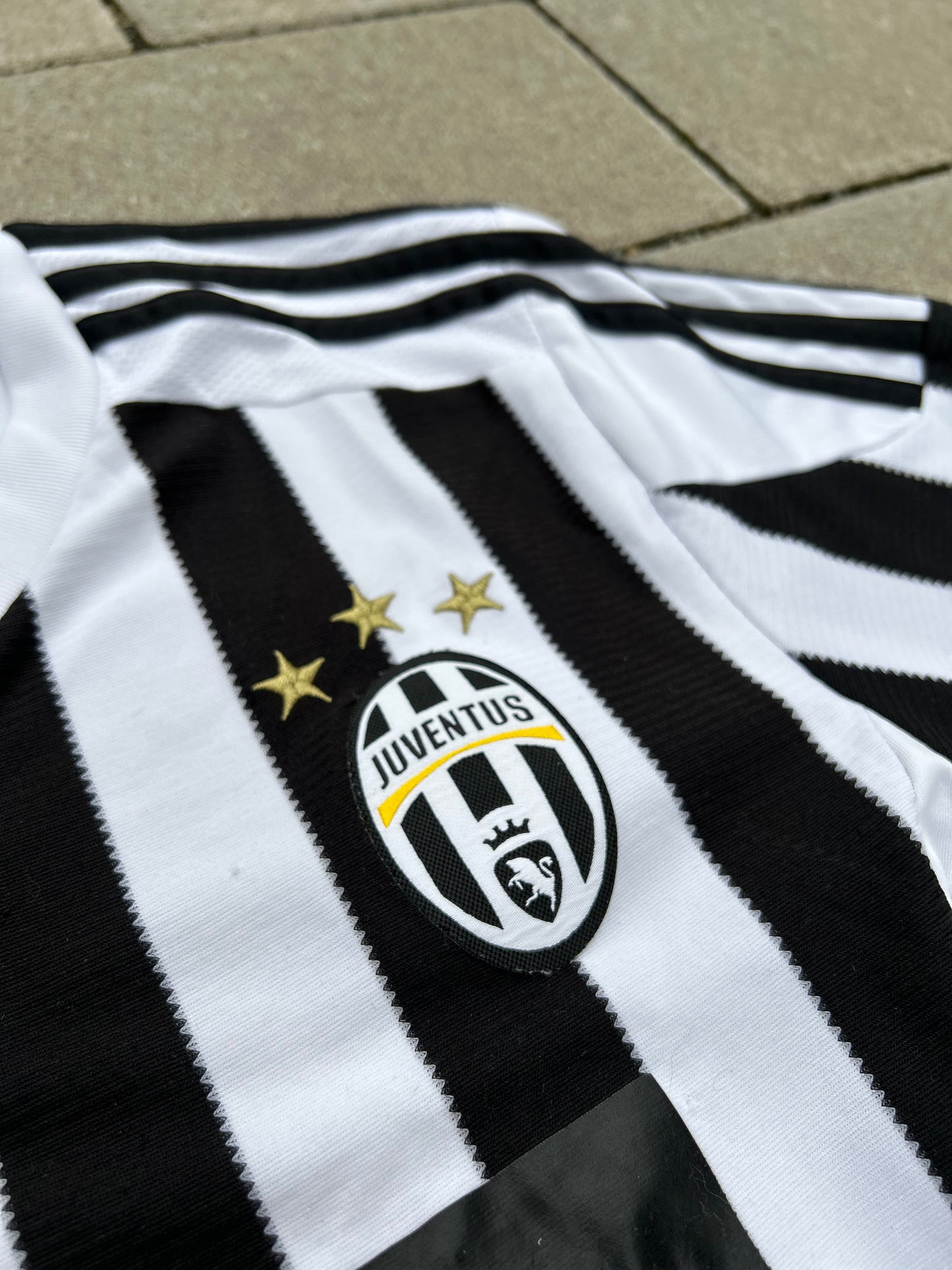 Juventus 2015/16 Original Home Shirt Size S