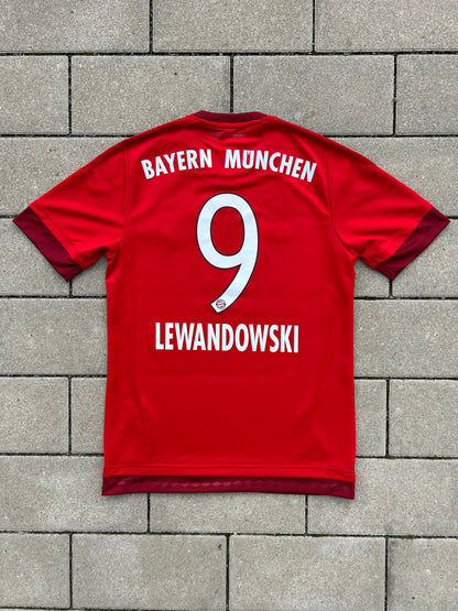 Bayern München 2015/16 Original Home Shirt Lewandowski #9 Size S