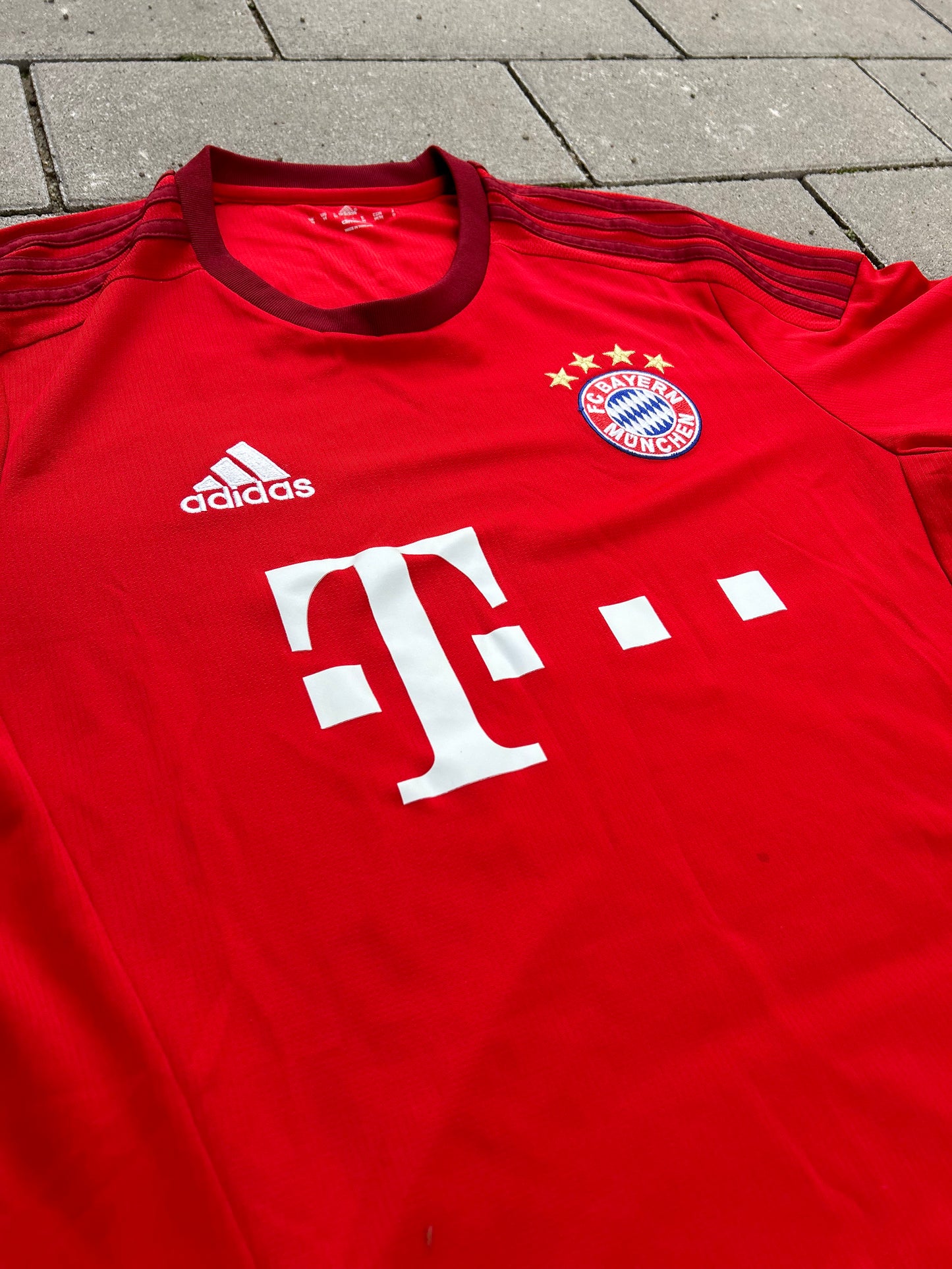 Bayern München 2015/16 Original Home Shirt Size M