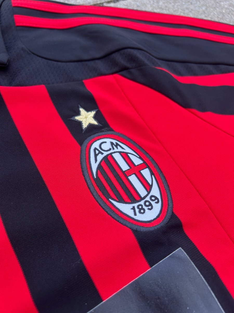 AC Milan 2007/08 Original Home Shirt Kaká #22 Size S - Shorty Football Shirts