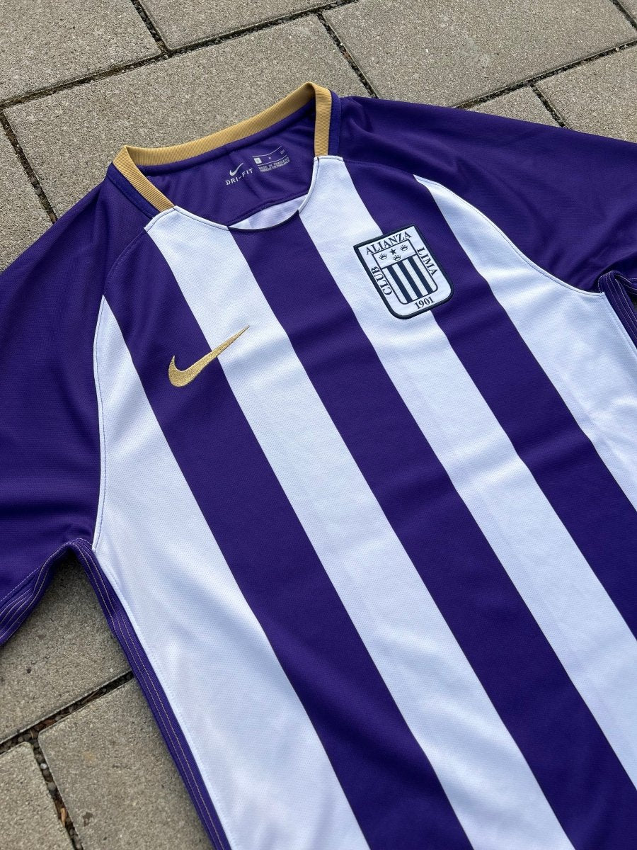 Alianza Lima 2018 Original Home Shirt Size S - Shorty Football Shirts
