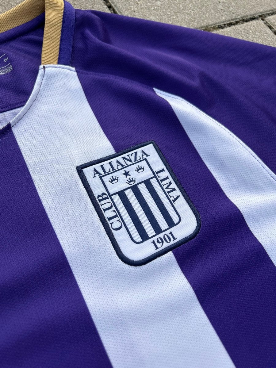 Alianza Lima 2018 Original Home Shirt Size S - Shorty Football Shirts