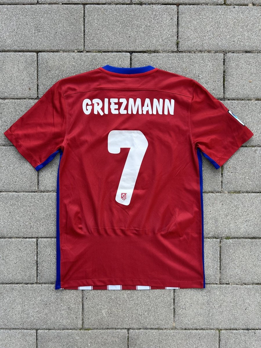 Atlético Madrid 2015/16 Original Home Shirt Griezmann #7 Size S - Shorty Football Shirts