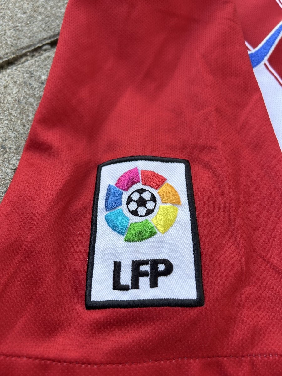 Atlético Madrid 2015/16 Original Home Shirt Griezmann #7 Size S - Shorty Football Shirts
