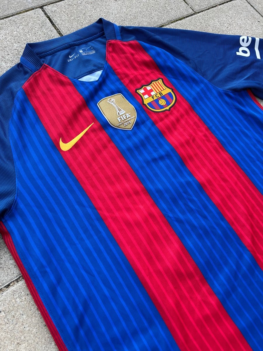 Barcelona 2016/17 Original Home Shirt Messi 10 Size M - Shorty Football Shirts