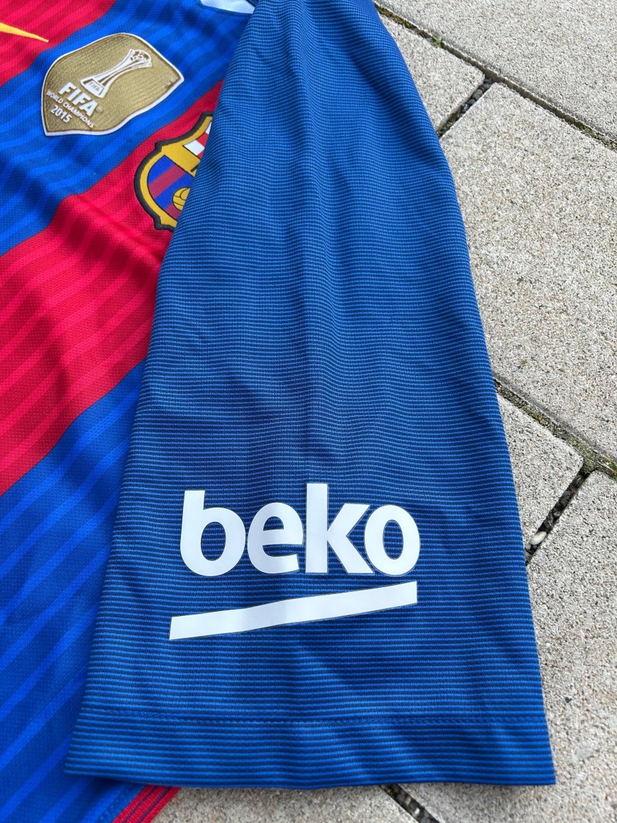 Barcelona 2016/17 Original Home Shirt Messi 10 Size M - Shorty Football Shirts