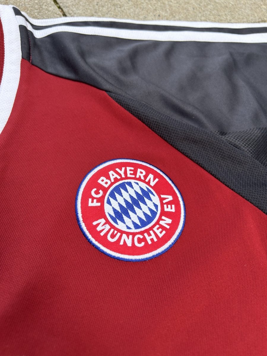 Bayern München 2001/02 Original Home Shirt Size S - Shorty Football Shirts