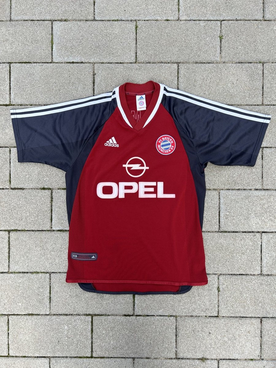 Bayern München 2001/02 Original Home Shirt Size S - Shorty Football Shirts