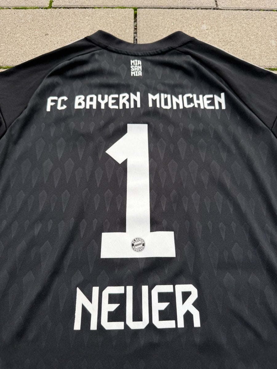 Bayern München 2023/24 Original GK Shirt Neuer #1 Size 152 11/12Y Kids - Shorty Football Shirts