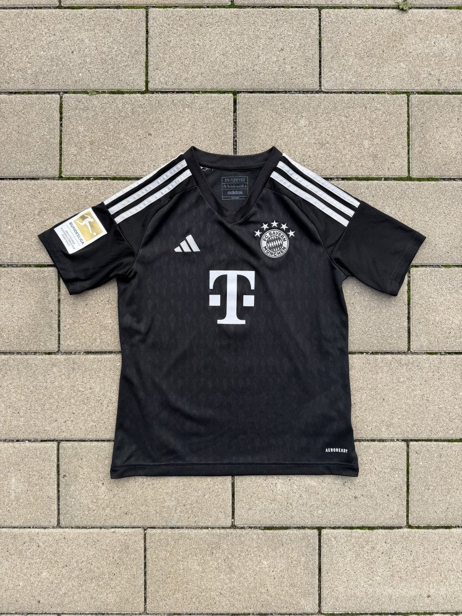Bayern München 2023/24 Original GK Shirt Neuer #1 Size 152 11/12Y Kids - Shorty Football Shirts